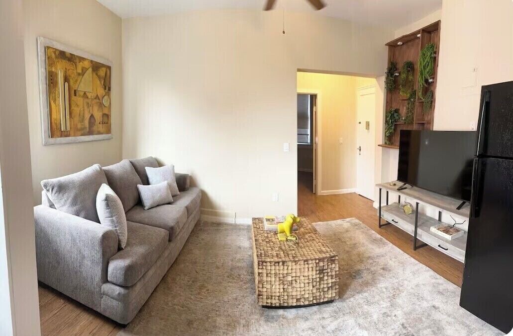 Photo of Livingroom in New Rochelle