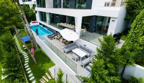 Villa with Sea View