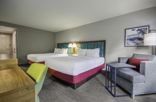 East Aurora Hotel | Hampton Inn East Aurora