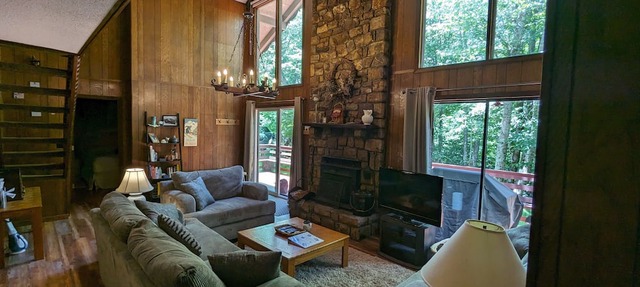 Windameir Ski Lodge On Beech Mountain in Beech Mountain