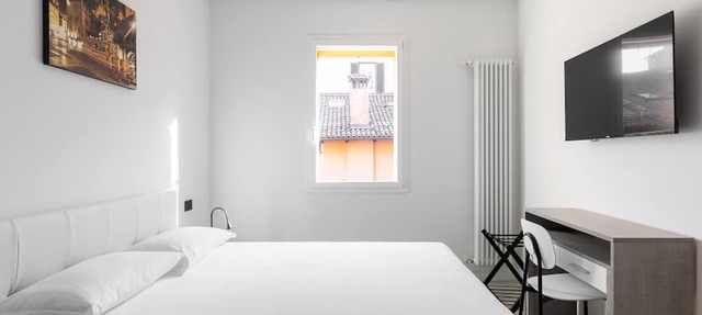 Capo di Lucca White Apartments by Wonderful Italy in Bologna