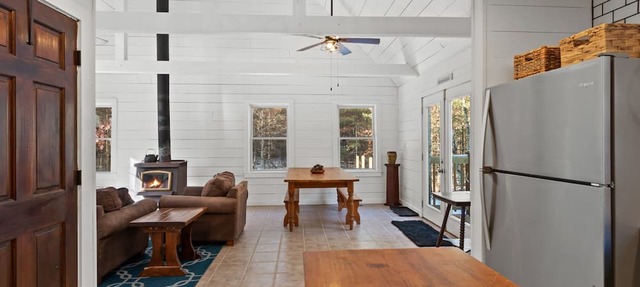 Pickles Cabin - 2BR Forest Escape in Arkdale