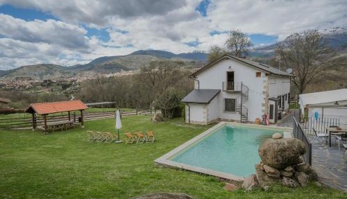 Finca El Aguilojo in Mombeltrán