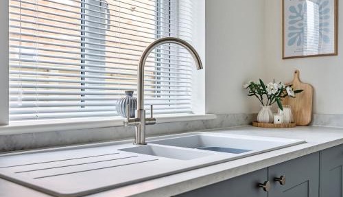 Newly refurbished, central location with free parking in Stratford-upon-Avon