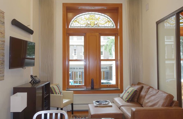 Luxury Fully Furnished 1 BR Apt in UWS with Special Discount for Long Term Stays in New York