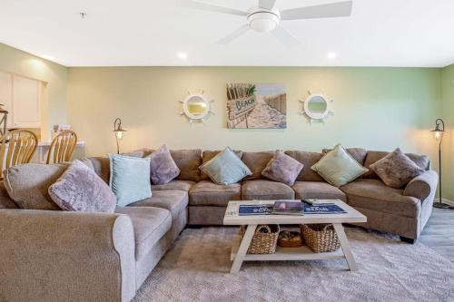 Bethany Bay Pettinaro 